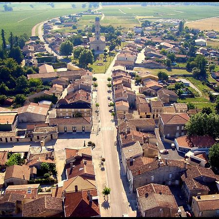 Bed and Breakfast Le Medoc De Maxou Lamarque Exterior foto